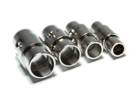 Magnet-Bajonettverschlüsse aus Edelstahl